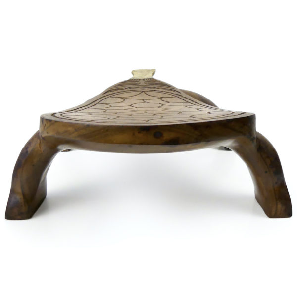 Petit tabouret tortue Honu râpe à noix de coco en bois de rose et os (dos)