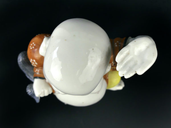 Charmante porcelaine Budai ancienne Bouddha rieur dansant (dessus)