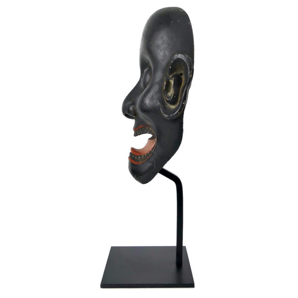Masque Ôtobide rare XIXe en bois patiné sur socle Théâtre Kyōgen (profil)