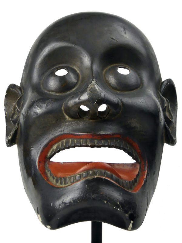 Masque Ôtobide rare XIXe en bois patiné sur socle Théâtre Kyōgen (dessous)