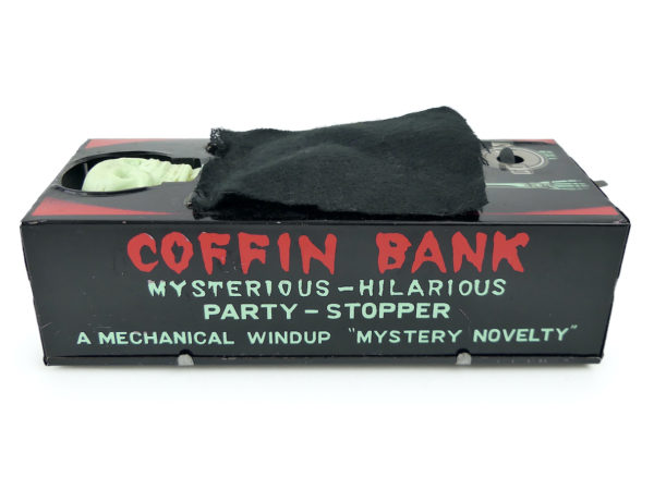 Tirelire Coffin Bank mécanique Années 60 Made in Japan (profil)