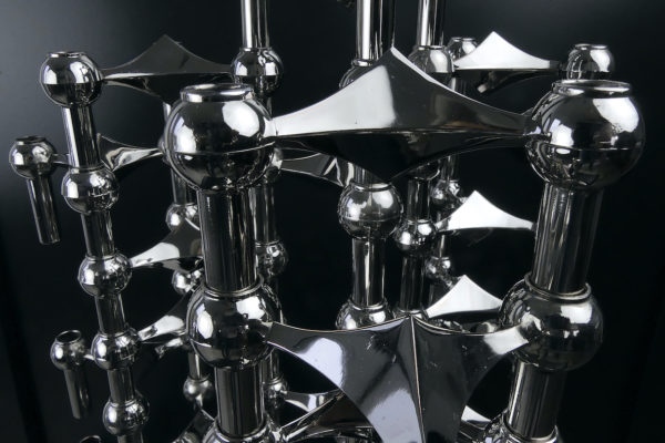 25 bougeoirs sur pied tripodes modulables Fritz Nagel 1960 (détail)