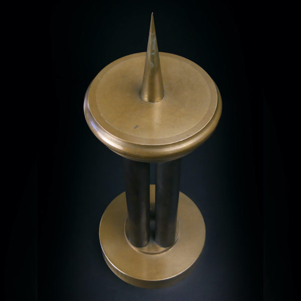 Pique-cierge Art déco en bronze massif et Bakélite (dessus 3/4)