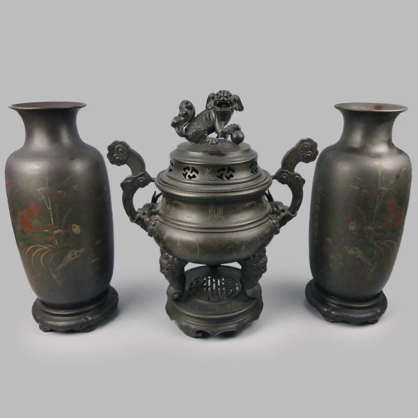 Grands brûle-parfum et vases vietnamiens en bronze niellé argent et cuivre XIXe