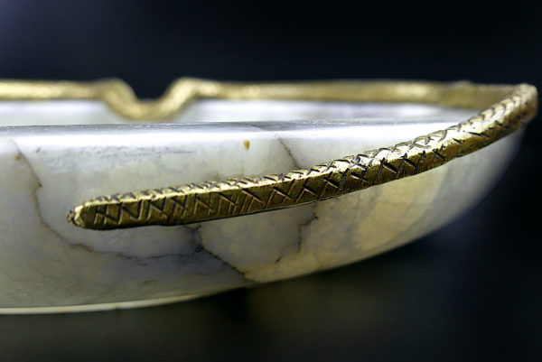 Coupelle serpent Stile Liberty en bronze et marbre Italie 1920 (détail)