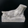 Grand moulage de pied ancien en plâtre patiné (profil)