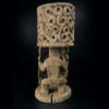 Korwar en bois dur érodé sculpté réceptacle de l'âme d'un ancêtre (dos)