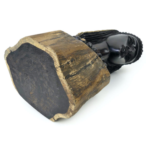 Buste de femme éthiopienne en ébène (dessous 3/4)