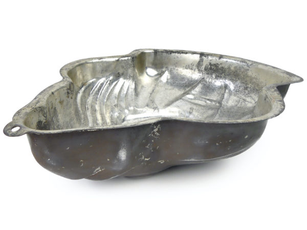 Moule à chocolat Clown en fer-blanc France Mi-XXe (intérieur 3/4)