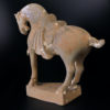 Grand cheval de parade traditionnel chinois style Tang (3/4 dos)