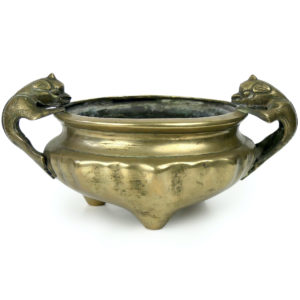 Encensoir chinois tripode chiens de Fô Coupelle en laiton Fin XIXe (face)