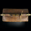 Ancienne sacoche de médecin valise en cuir et laiton Début XXe (dessus)