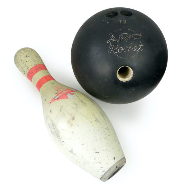 Boule et quille de bowling AMF vintage rétro 70’s USA (dessus)