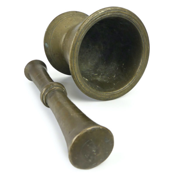 Mortier de comptoir ancien et pilon d’officine en bronze Mi-XIXe (3/4)