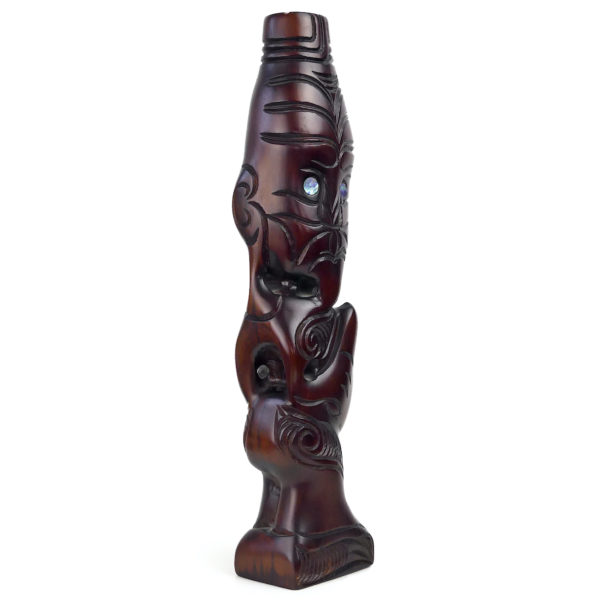 Teko Teko Maori sculpté en bois brun foncé et ormeaux (3/4)