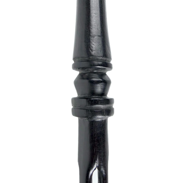 Ai cula ni bokola fidjienne fourchette de cannibale en bois sur socle (détail)