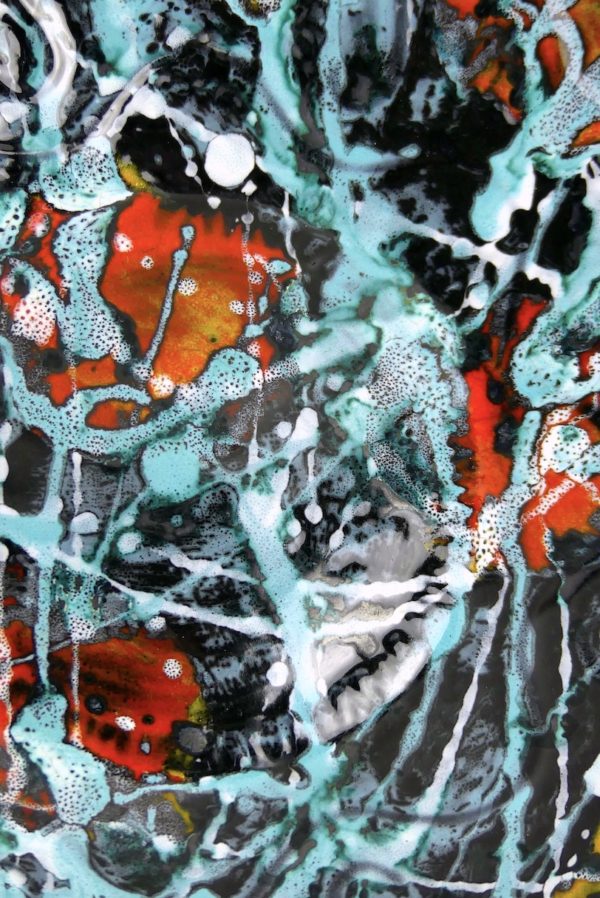 Plat moderniste Dripping Poët-Laval dans le style de Jackson Pollock (détail)