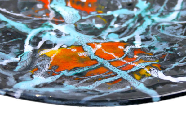 Plat moderniste Dripping Poët-Laval dans le style de Jackson Pollock (détail)