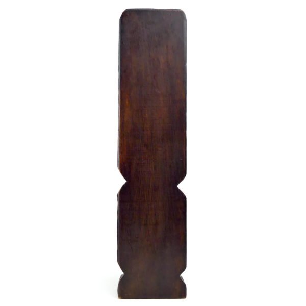 Teko Teko Māori céphalomorphe en bois et ormeaux Mi-XXe (dos)