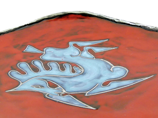 Plat Fat Lava rouge vif et bleu Fiorini Pugi Vallauris Années 50/60 (détail)