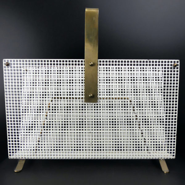 Porte-revue grillage blanc en métal et laiton Années 60 Design Allemand (face)