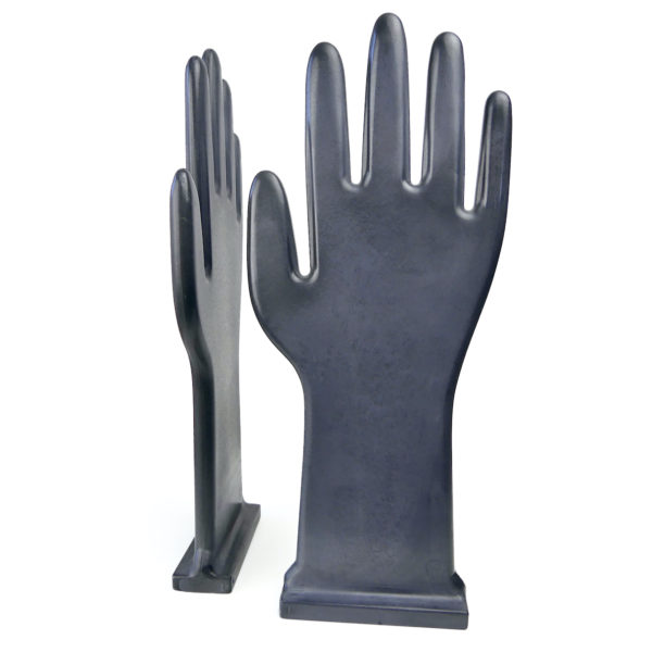 Moules industriels en ébonite pour gants en latex USA Années 30 (profil)