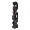 3 petits Teko Teko Maoris anciens sculptés en bois brun et pāua (T2)