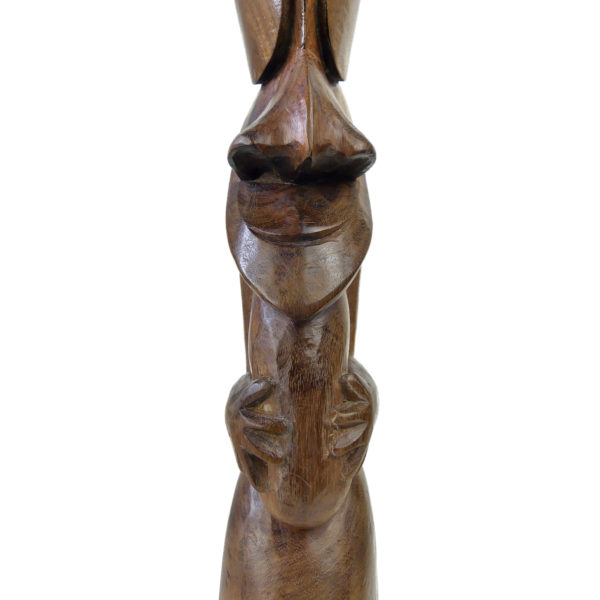 Statue rituelle du Vanuatu sculptée en bois précieux Culture mélanésienne (détail)