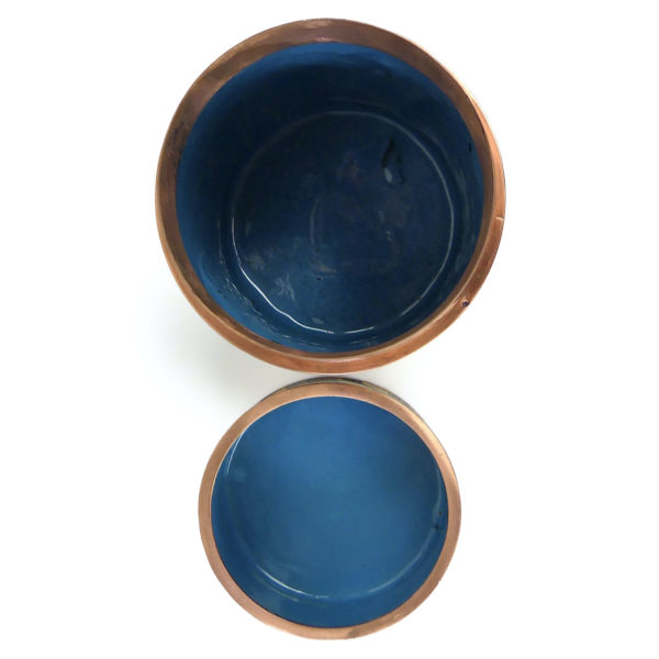 Petit cloisonné brun géométrique carrés et lignes Fabienne Jouvin Paris (dessus ouvert)