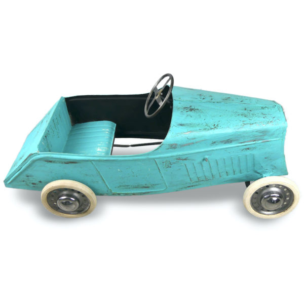 Voiture à pédales Rat Rod restaurée en tôle bleu clair délavé Années 30 France (dessus 3/4)