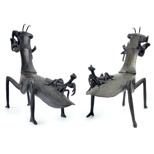 Mantes religieuses anciennes en bronze patiné Art Nouveau Bronze animalier (3/4 dos)