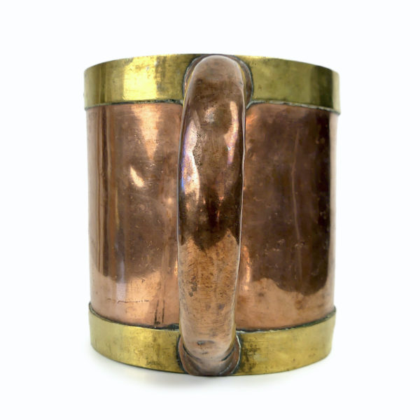 Grosse chope ancienne en cuivre et laiton fabriquée à la main Cognac (dos)