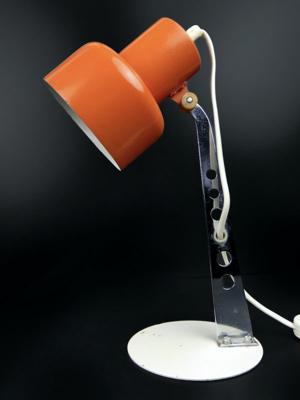 Lampe Space Age Szarvasi orange et acier chromé des années 70 (profil)