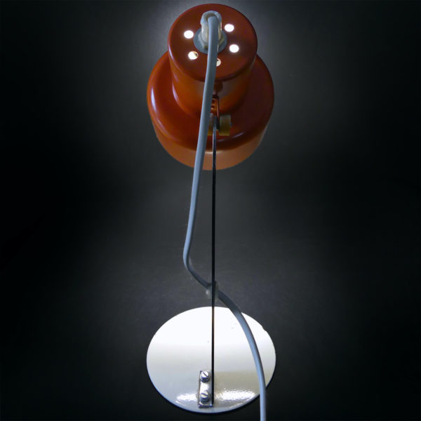 Lampe Space Age Szarvasi orange et acier chromé des années 70 (allumée dos)