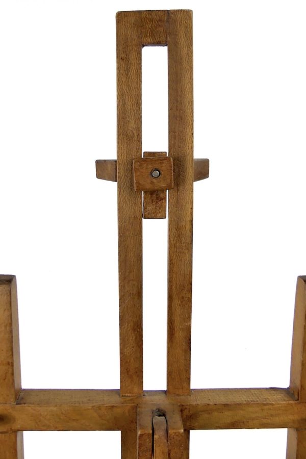 Chevalet de peintre pliant ancien en bois (détail)