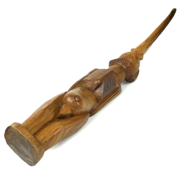 Tangata Manu pascuan en bois clair Rapa Nui île de Pâques (dessous 3/4)