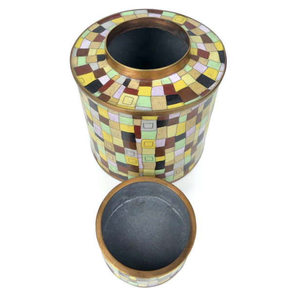 Pot cloisonné mosaïque multicolore - Fabienne Jouvin Paris (dessus 3/4 ouvert)