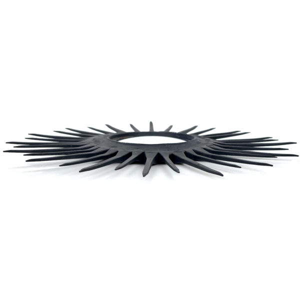 Petit miroir soleil noir œil de sorcière bombé à 32 clous à ferrer (profil)